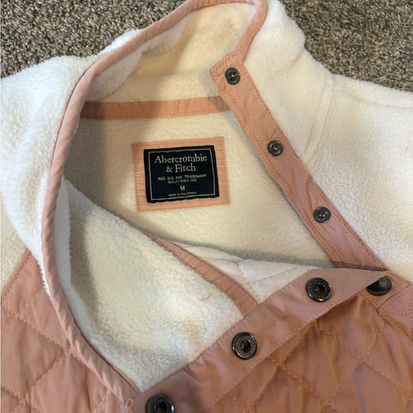Abercrombie & Fitch Pink and Cream Cowl Neck Sweater - Picture 2 of 2